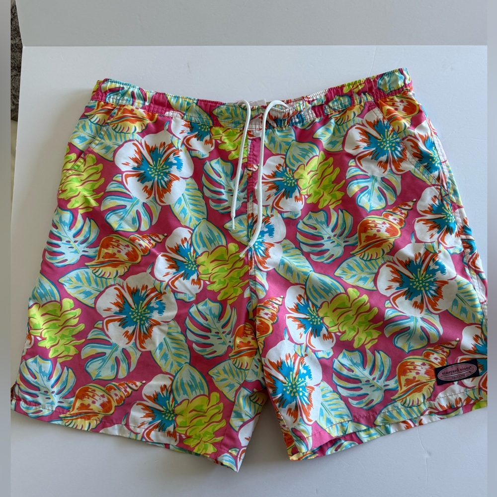Vineyard Vines Tropical Floral Swim Trunks